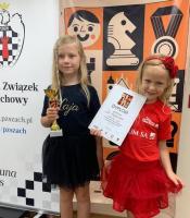 Mikinia - Kaja i Lila – super-szachistki z Mrozowa