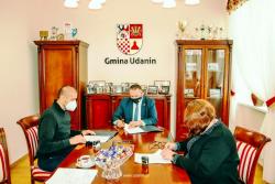 Udanin - Podpisanie umowy na opracowanie projektu budowlanego Centrum Usug Spoeczno – Zdrowotnych w Piekarach 
